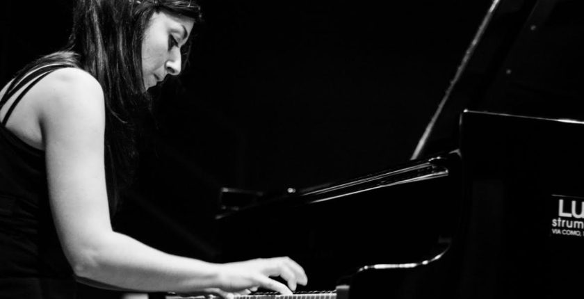 Elisabetta Petrone - Insegnante di Pianoforte presso il CSM Albero delle Note - Svizzera
